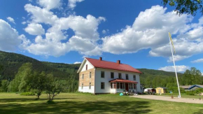 Mysig lägenhet i Prästgård nära Branäs